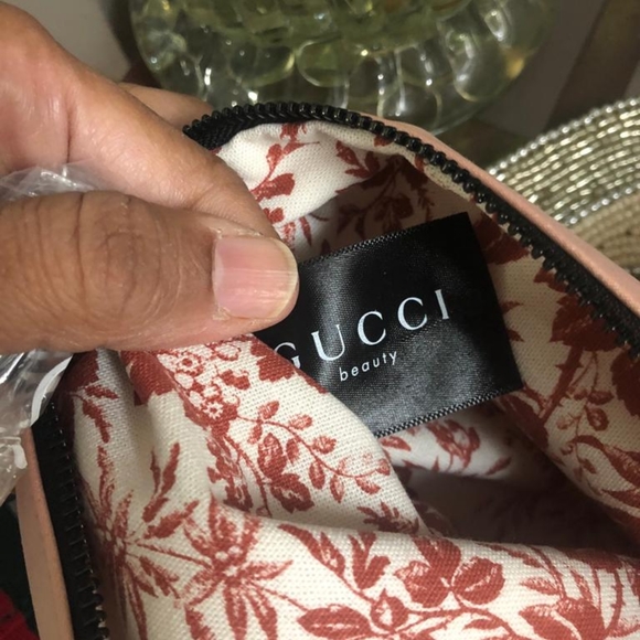 Gucci - Picture 5 of 17